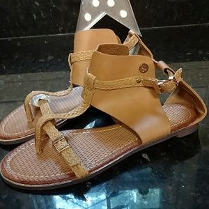 Relent, tan/ gold buckle sandals NWOT